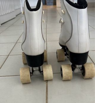 Patines blancos de cuero