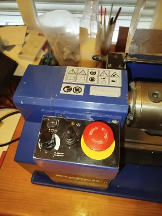 Torno para metal de sobremesa Einhell BT-BL 300