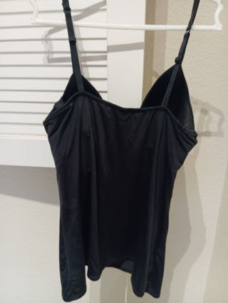 Camiseta tirantes negra Primark Talla M