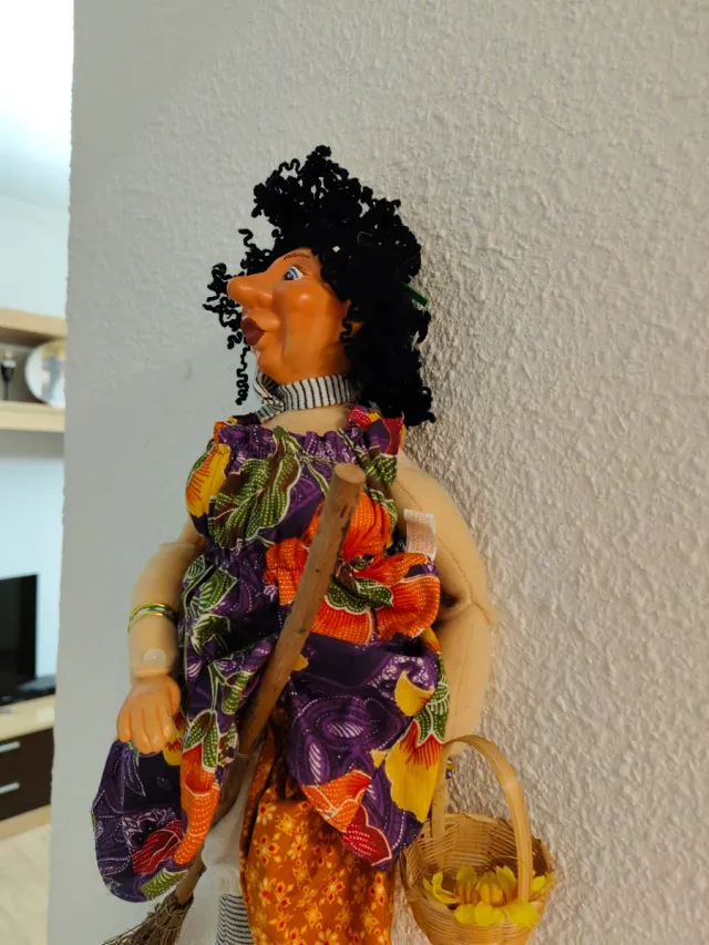 Vecchia bambola in tessuto 19 cm