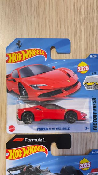 Hot Wheels Ferrari SF90 Stradale e Formula 1