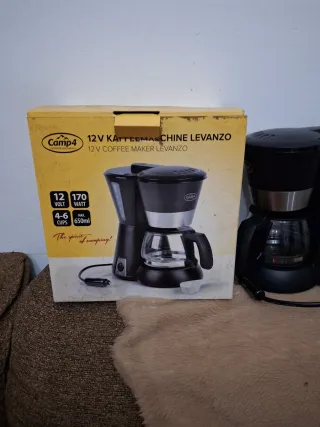 Cafetera 12V Camp4 Levanzo Coche