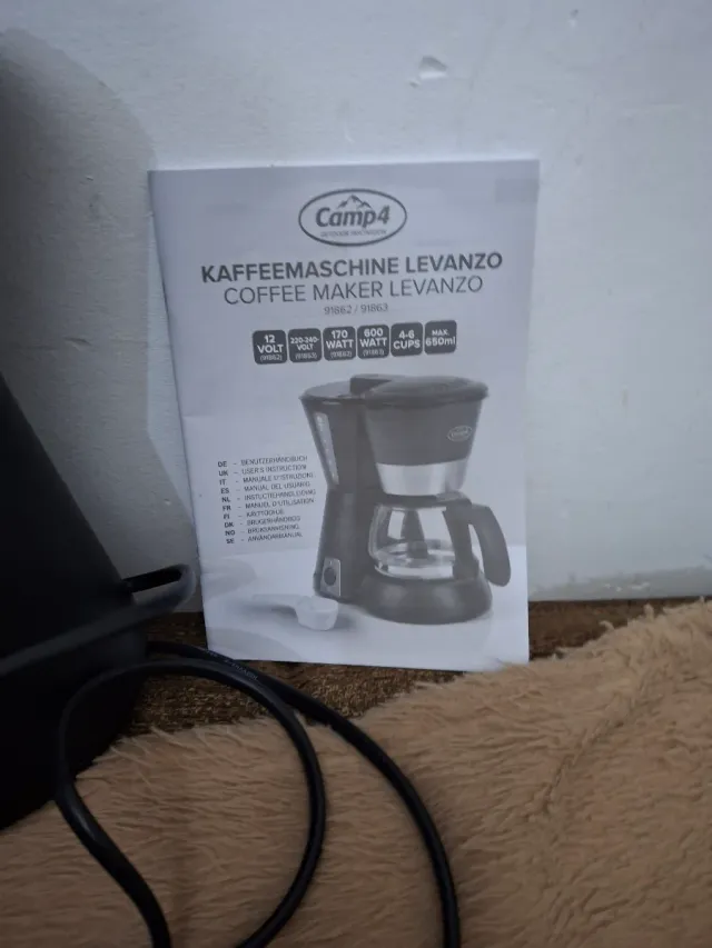 Cafetera 12V Camp4 Levanzo Auto