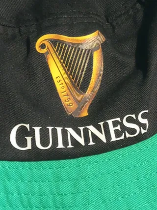Cappello Guinness nero e verde
