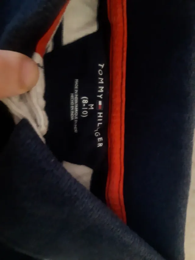 Polo Tommy Hilfiger Rayas Azul Marino.8/10 años