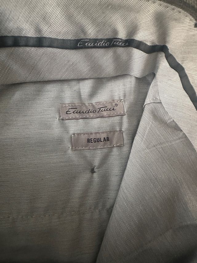 Pantalón de vestir gris talla 42