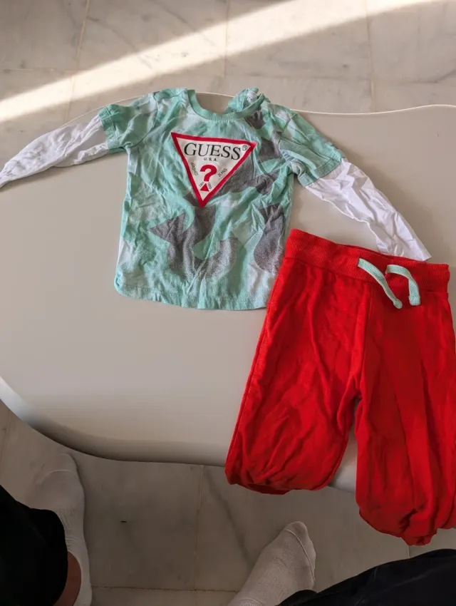 Conjunto Guess niño talla 24m