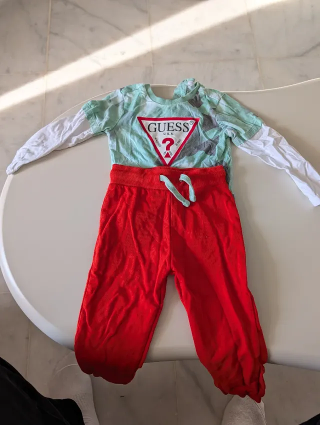 Conjunto Guess niño talla 24m