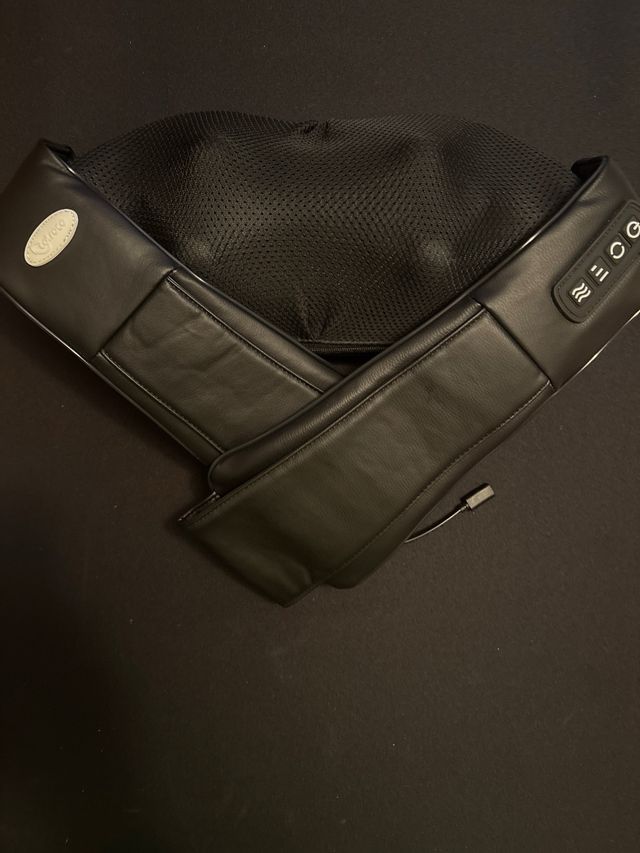 Masajeador Cuello Hombros Shiatsu 3D