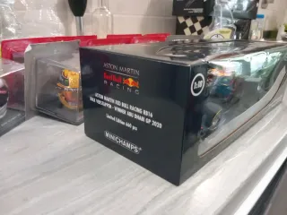 Modellino Aston Martin Red Bull Racing