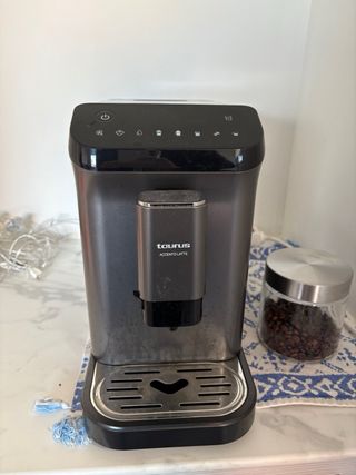 Cafetera automática Taurus Accento Latte