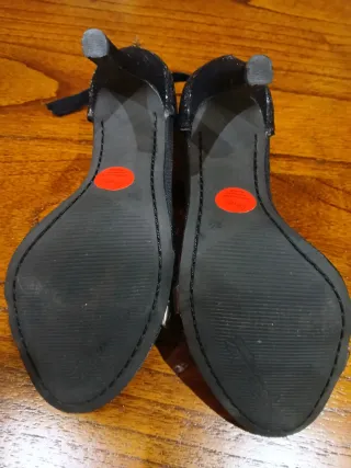 Sandalias fiesta Zara negras y plateadas