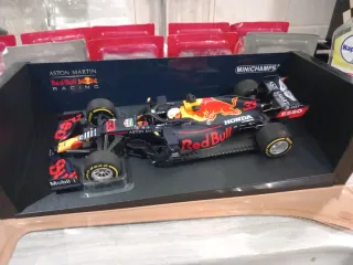 Minichamps Aston Martin Red Bull RB16