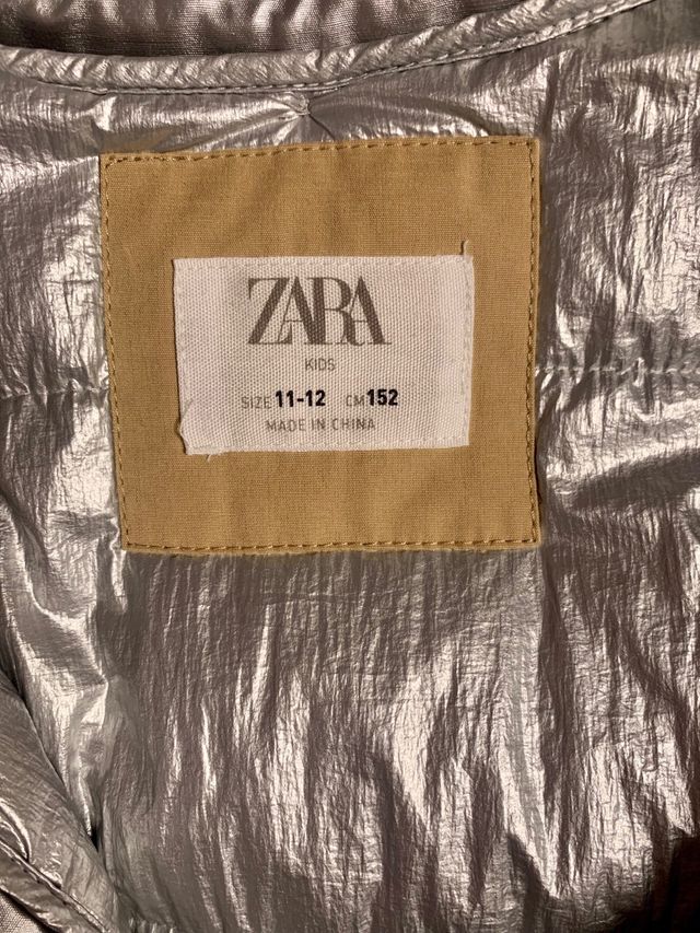 Parka Zara niña capucha y cordones