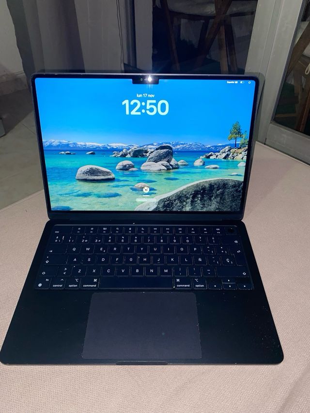 MacBook Air M3 en venta