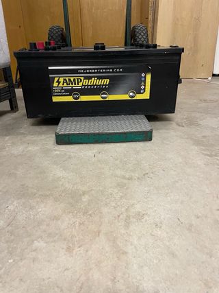 2 Baterías AMPodium 180Ah 1000A AMPC1803