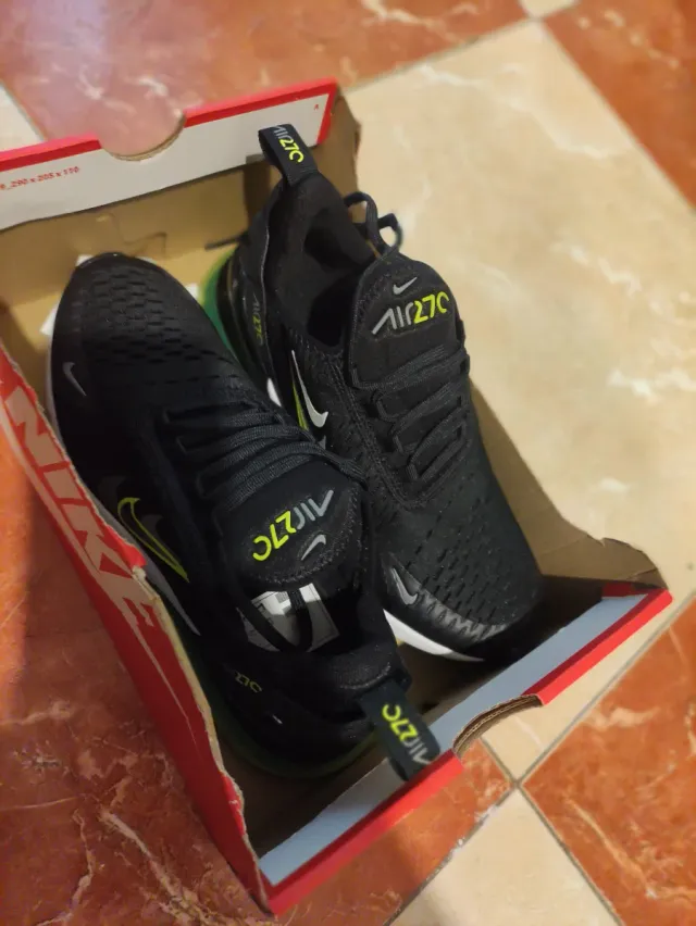 Nike Air Max 270 Zapatillas Negras y Verdes