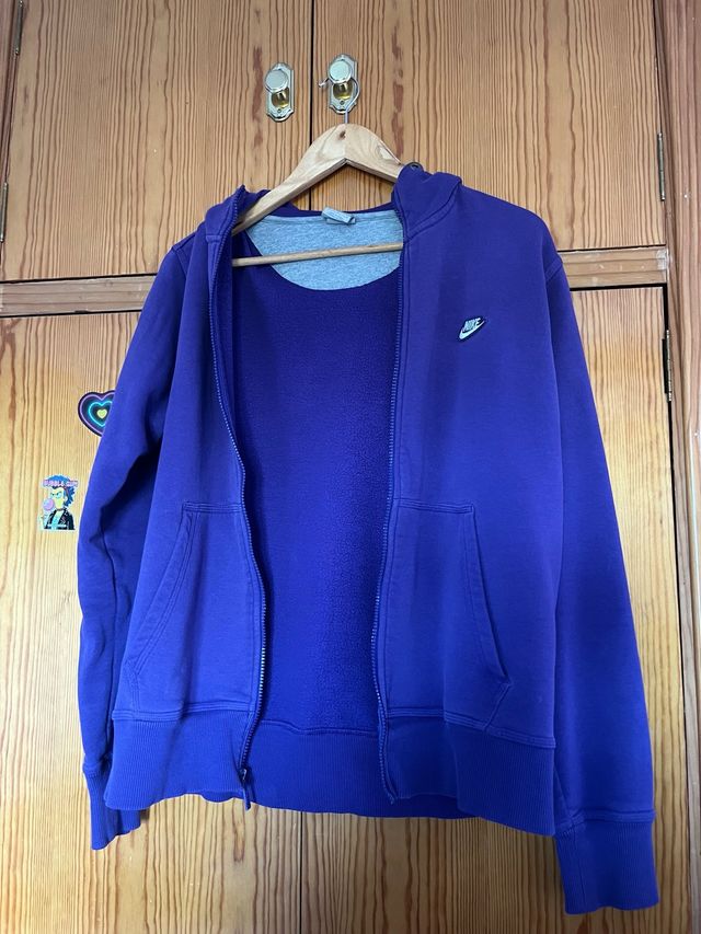 Chaqueta Nike Morada con Cremallera