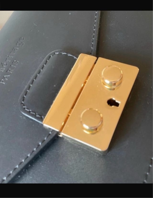 Bolso Negro Maison Heritage Dorado