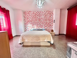 Piso vistas a dos calles en Alberic.