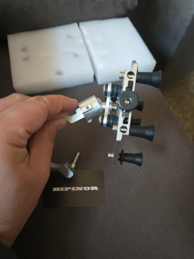 Soporte Móvil ALUMINIO Y SUSPENSIONES DE GOMA Mot