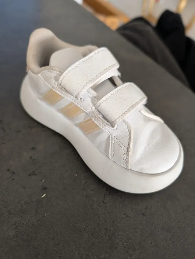 Zapatillas Adidas niño/niña Talla 24