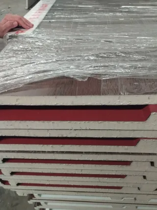 Panel Sándwich Sevilla. Porte. Montaje. Stock.