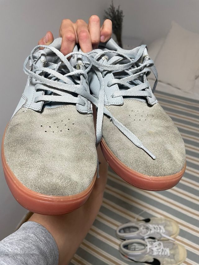 Zapatillas DC Skate Street Grises y Rosas