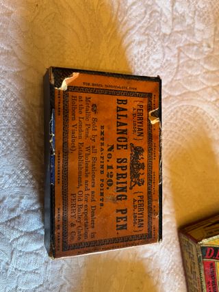 Scatole antiche di penne stilografiche