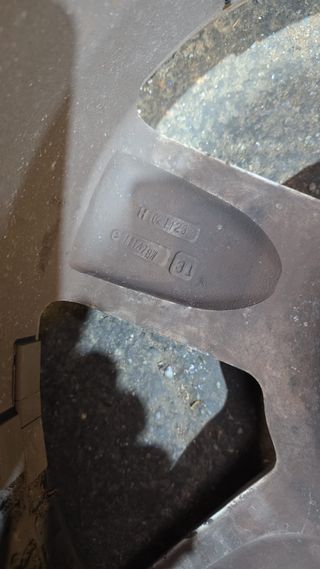 LLANTA SUELTA AUDI R18 18X8J REPUESTO