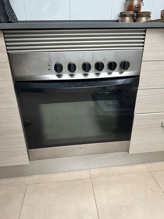 Horno y vitrocerámica Teka