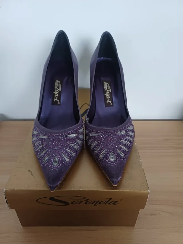 Zapatos de salón morados