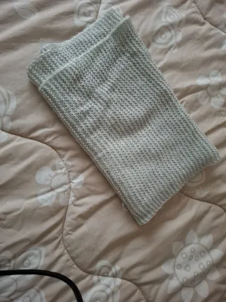 Scaldacollo grigio e argento