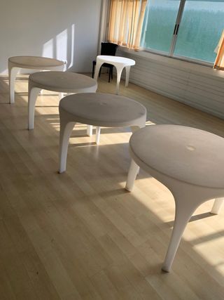 Tavoli rotondi in plastica resistente