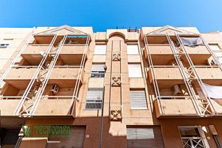 Piso en venta en Pabellón - Estación - El Corte Inglés en Ejido (El)