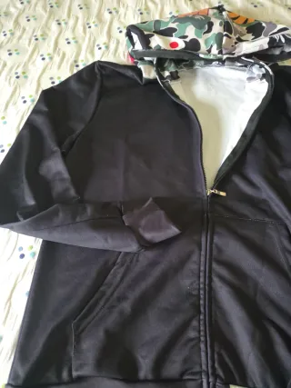 Sudadera con cremallera y capucha Talla L