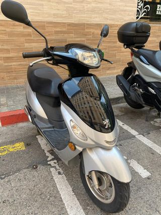 Peugeot V-Clic 49Cc 2009