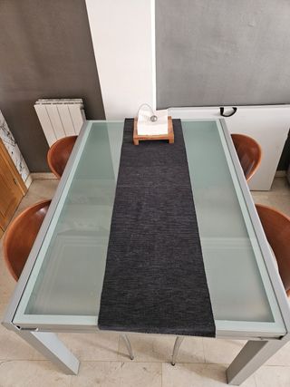 Mueble de comedor completo madera y cristal