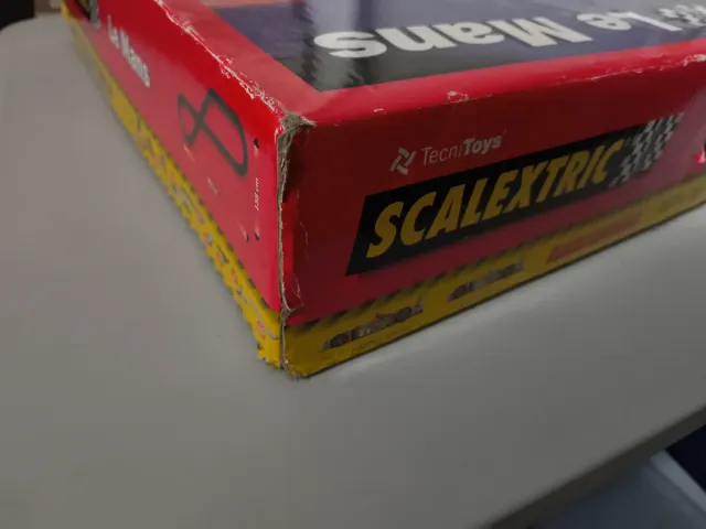 Scalextric Le Mans 2000