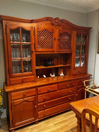 Mueble comedor madera y cristal
