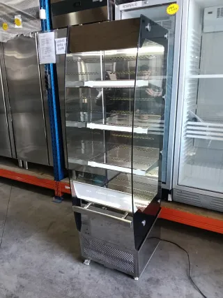 Vitrina mural refrigerada