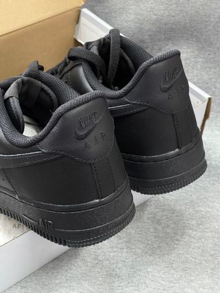 NikeAirForce 1 Low '07 Negro Talla 40