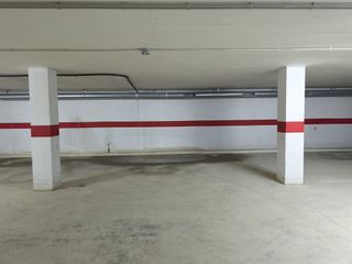 Garaje en alquiler en Deltebre