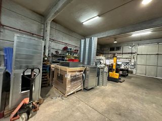 Nave industrial en alquiler en Almeda - El Corte Inglés en Cornellà de Llobregat