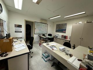 Nave industrial en alquiler en Almeda - El Corte Inglés en Cornellà de Llobregat