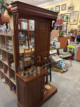 Mueble recibidor de madera