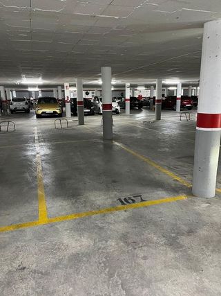 Garaje en alquiler en Pueblo Levante en Benidorm