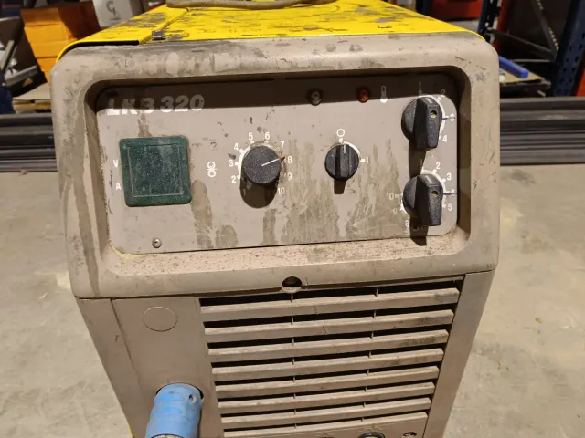 Máquina Soldar ESAB LRB-320