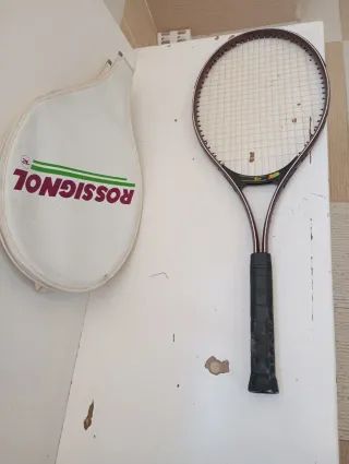 Raqueta de tenis Rossignol con funda