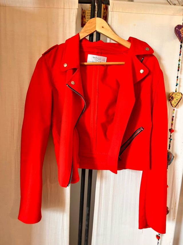 Chaqueta Zara Roja Talla L